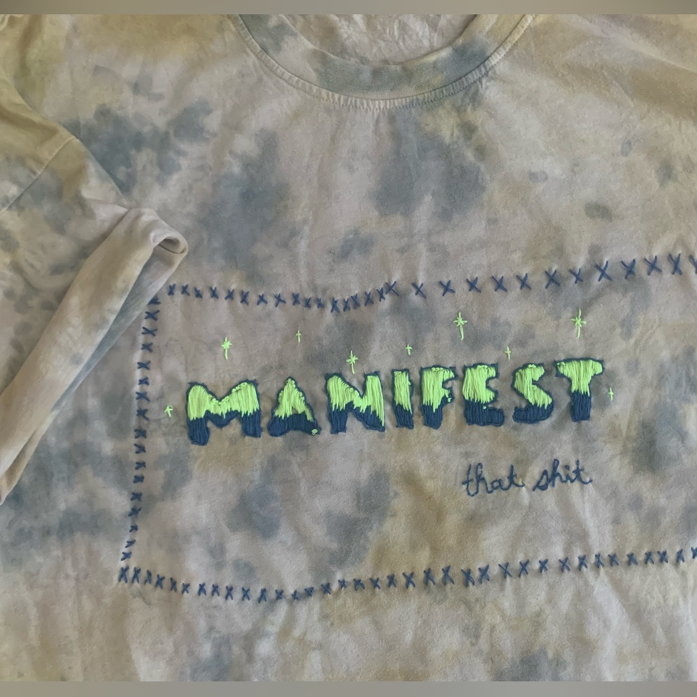 Marshmallow Moon Handstitched "Manifest" Natural Tie Dye Tee - Picture 3 of 4